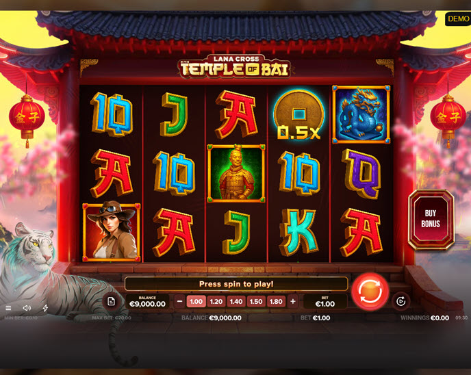 Lana Cross in the Temple of Bai